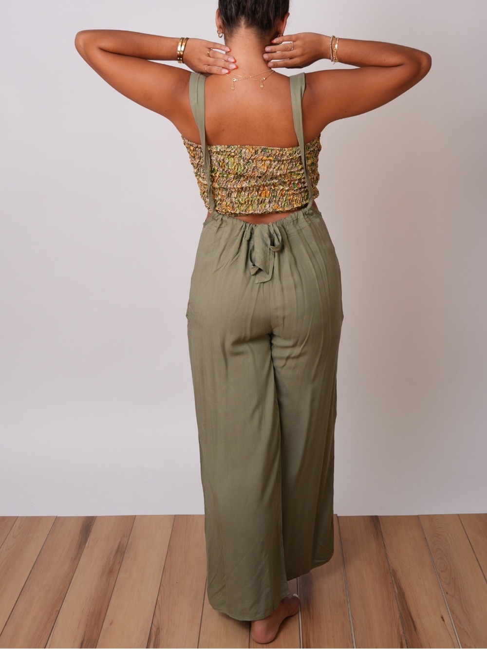 🚨 NWT! Olive Green Wide-Leg Suspender Overall
